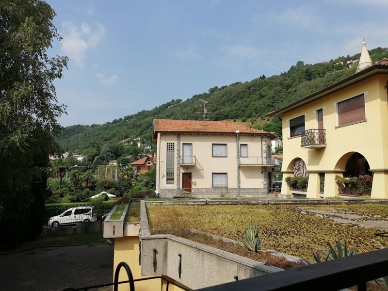 Trilocale in Affitto a Lesa, zona solcio, 600€, 70 m², arredato