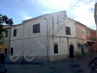 Appartamento in Vendita a Falciano del Massico, 32'000€, 80 m²