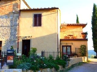 Casale in Vendita a San Gimignano, 850'000€, 230 m², arredato