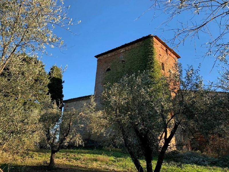 Casale in Vendita a San Gimignano, 1'400'000€, 1060 m²