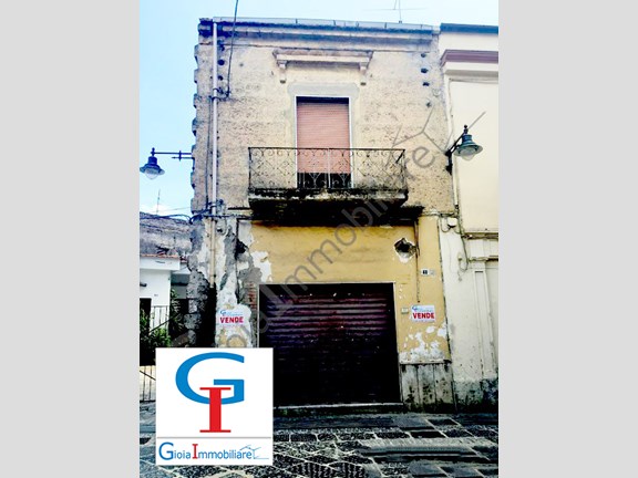 Appartamento in Vendita a Mondragone, 35'000€, 80 m²