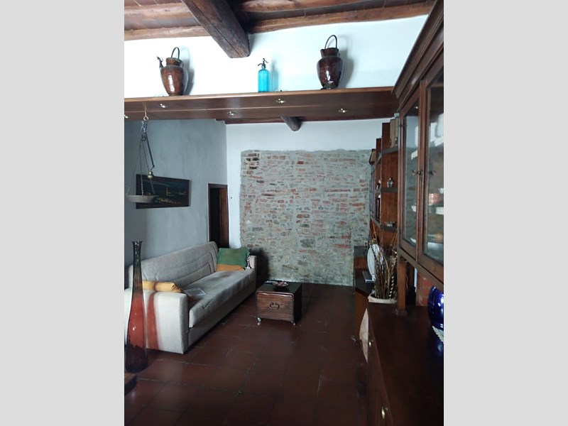 Casa Indipendente in Vendita a Scandicci, zona Ponte a Greve, 160'000€, 60 m²