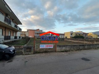 Terreno edificabile in Vendita a Mondragone, 123'456€, 6000 m²