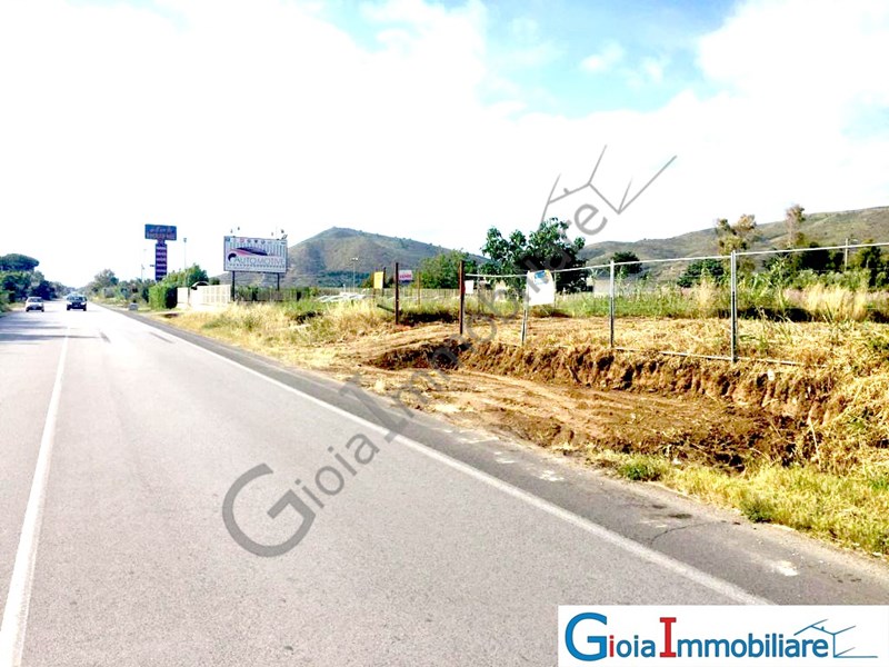 Terreno edificabile in Vendita a Carinola, 800 m²