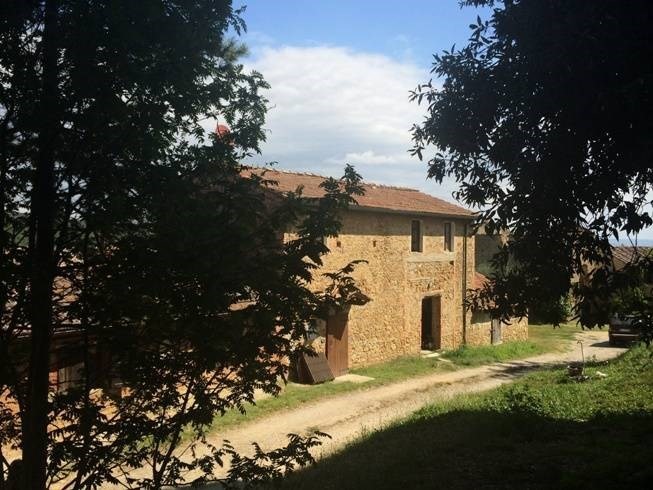 Casa di corte in Vendita a San Gimignano, 700'000€, 435 m²