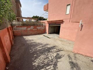 Box in Vendita a Mondragone, 16'500€, 18 m², con Box