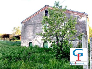 Rustico in Vendita a Baranello, 55'000€, 1000 m²