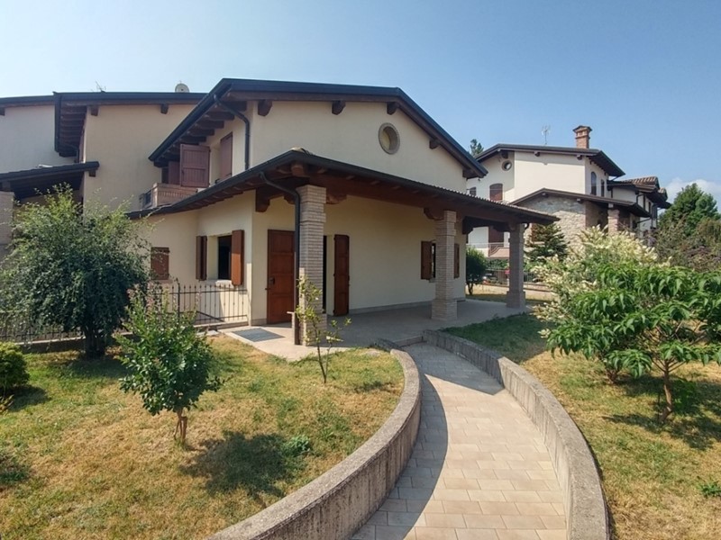 Casa Semi Indipendente in Vendita a Vergato, zona TolÃ¨, 140'000€, 90 m²