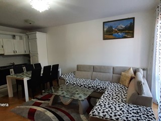 Quadrilocale in Vendita a Asciano, 170'000€, 100 m², con Box