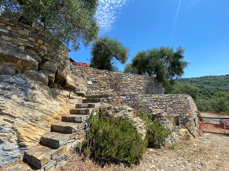 Villa in Vendita a Diano San Pietro, 465'000€, 200 m²