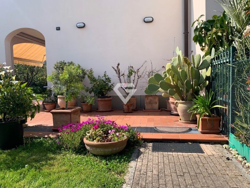 Appartamento in Vendita a Loano, 450'000€, 90 m², arredato, con Box