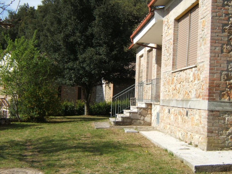 Villa in Vendita a Sovicille, zona Tegoia, 195'000€, 80 m², arredato