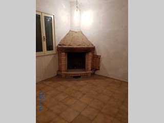 Casale in Vendita a Rio Saliceto, 350'000€, 500 m²