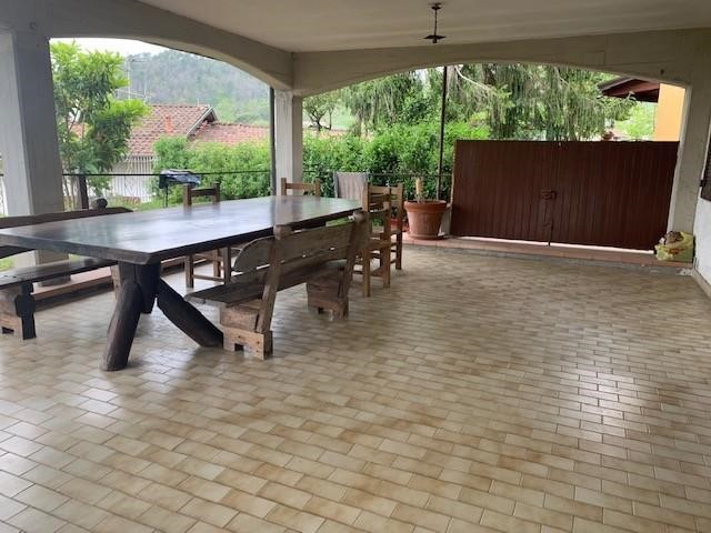 Casa Indipendente in Vendita a Luni, 399'000€, 300 m²