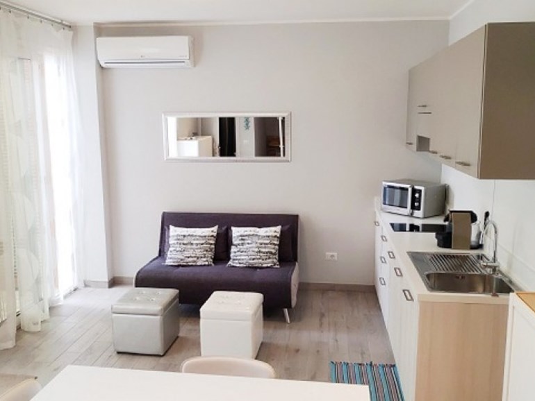 Monolocale in Vendita a Riccione, zona Abissinia, 230'000€