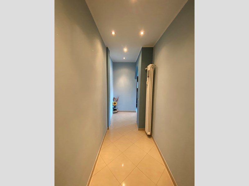 Bilocale in Affitto a Milano, zona naviglio, 1'000€, 80 m²