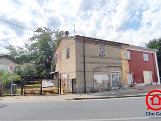 Casa Semi Indipendente in Vendita a Cervia, zona Pisignano, 85'000€, 127 m²