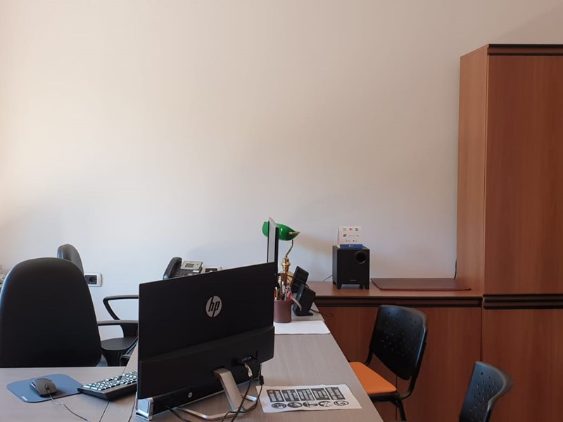 Ufficio in Vendita a Capo d'Orlando, 120'000€, 43 m²
