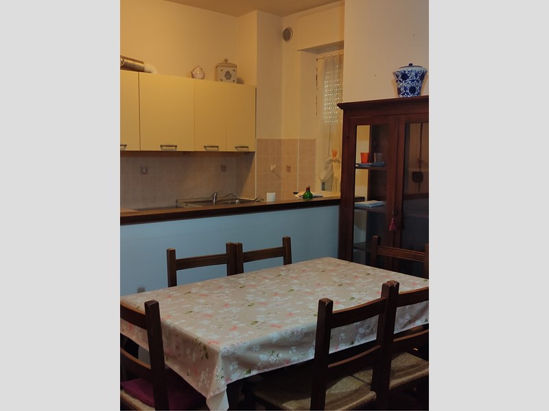 Appartamento in Affitto a Urbino, 690€, 70 m², arredato