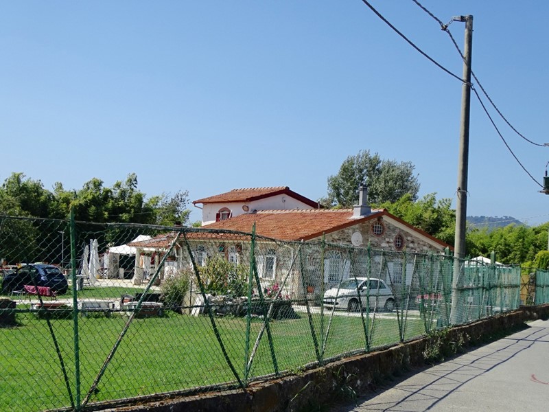 Casa Indipendente in Vendita a Luni, zona Luni Antica, 400'000€, 281 m²