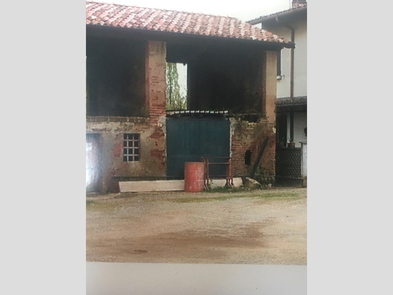 Cascina in Vendita a Senna Lodigiana, zona Mirabello, 15'000€, 70 m²