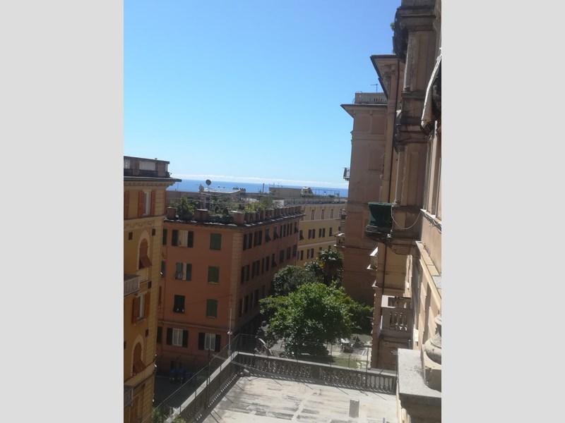 Quadrilocale in Affitto a Genova, zona Castelletto, 750€, 80 m²