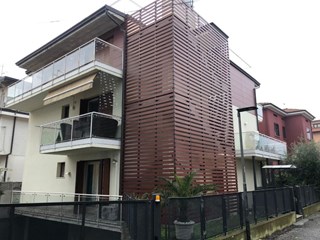 Appartamento in Vendita a Desenzano del Garda, 128'000€