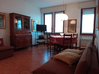 Quadrilocale in Affitto a Desenzano del Garda, 900€, 100 m², arredato