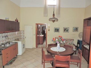 Appartamento in Vendita a Volterra, zona CENTRO STORICO, 60'000€, 47 m²