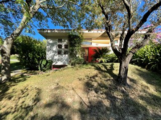 Casa Indipendente in Vendita a Sarzana, zona Fortezza di Sarzanello, 860'000&euro;, 330 m²