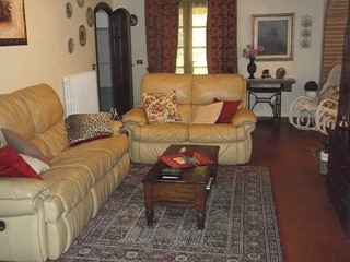 Casa di corte in Vendita a Crespina Lorenzana, 700'000€, 220 m²