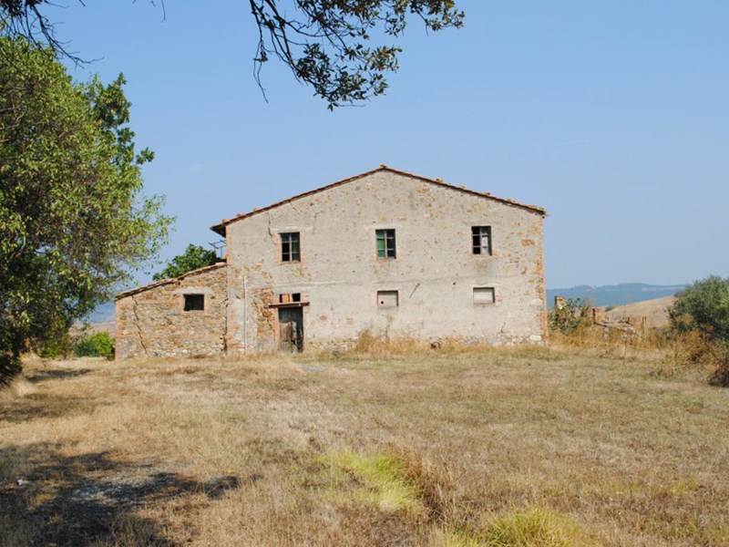 Rustico in Vendita a Volterra, zona CAMPAGNA, 600'000€, 600 m²