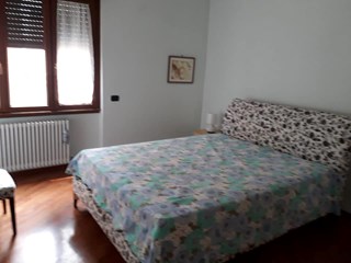 Stanza in Affitto a Roma, zona colli albani, 450€, 110 m², arredato