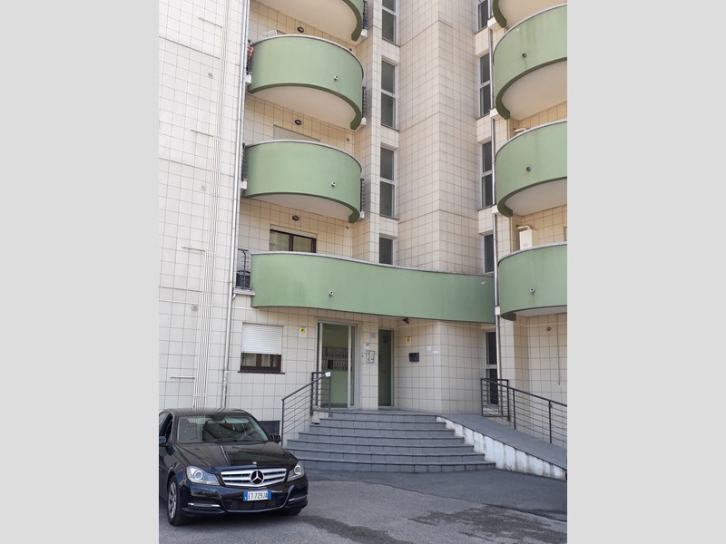 Quadrilocale in Affitto a Rende, zona Quattomiglia, 160€, 80 m², arredato