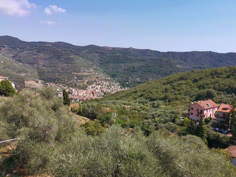 Quadrilocale in Vendita a Pontedassio, 125'000€, 110 m²