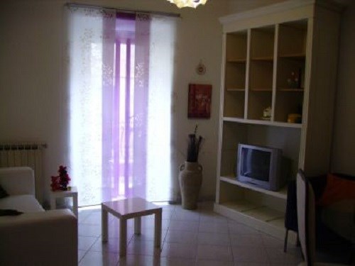 Bilocale in Vendita a Marino, zona Centro storico, 105'000€, 50 m², arredato