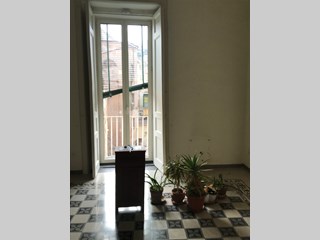 Appartamento in Affitto a Napoli, zona centro , 900&euro;, 110 m²