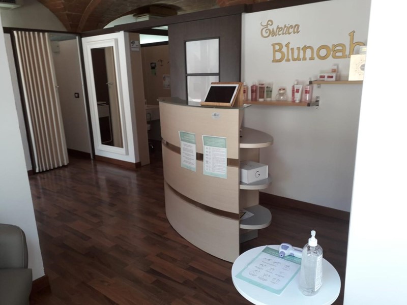 Attività commerciale in Vendita a Monteroni d'Arbia, 75'000€, 120 m²