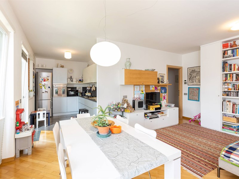 Appartamento in Vendita a Verona, zona ponte crencano, 344'000€, 95 m²