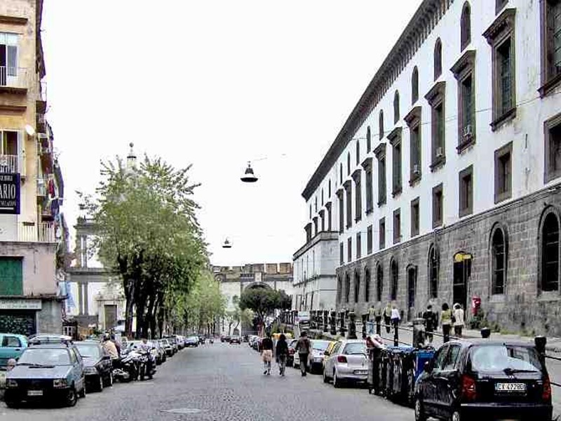 Monolocale in Affitto a Napoli, zona Tribunale vecchio, 349€, 30 m²