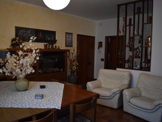 Quadrilocale in Vendita a Cesena, zona San Damiano, 135'000€, 120 m², con Box