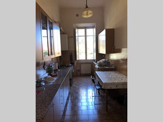 Appartamento in Vendita a Ascoli Piceno, zona Campo Parignano, 195'000€, 180 m²