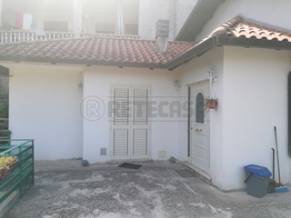 Casa Semi Indipendente in Vendita a Cassino, 110'000€, 140 m²