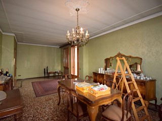 Casa Indipendente in Vendita a Arzignano, 380'000€, 220 m², con Box