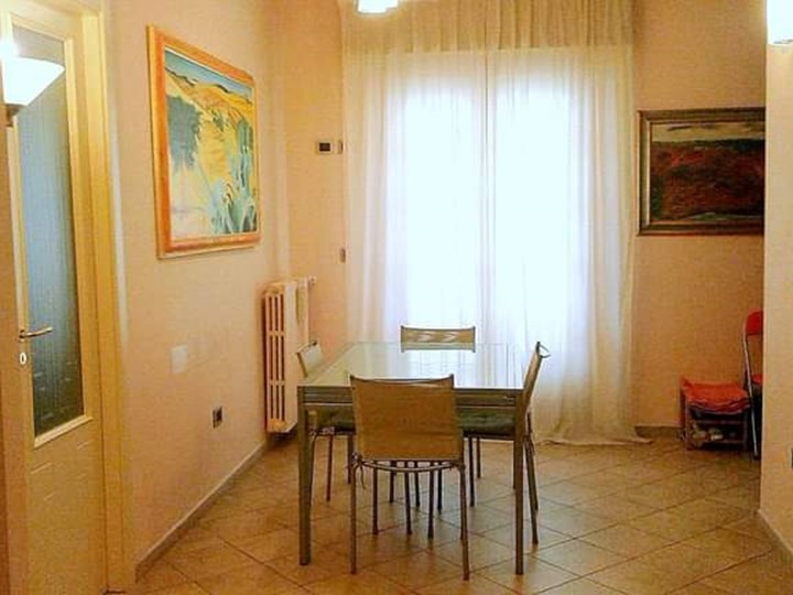 Appartamento in Vendita a Tricarico, zona Rione Lucana , 78'000€, 74 m²