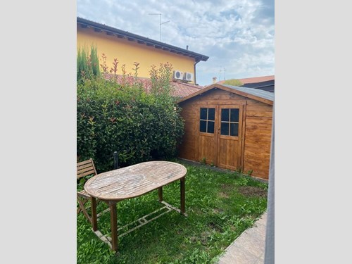 Villetta a schiera in Vendita a Fiesco, zona residenziale, 157'000€, 100 m²