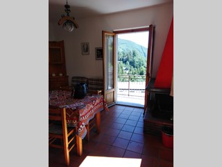 Quadrilocale in Vendita a Pievepelago, zona Via Rigone, 45'000€, 55 m², arredato