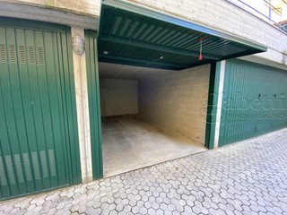 Box in Vendita a Nerviano, 10'000€, 15 m², con Box