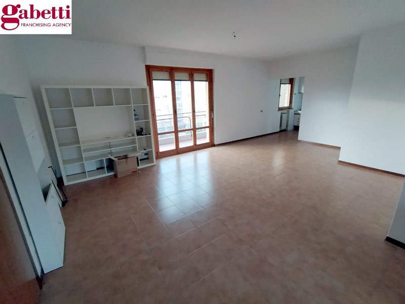 Appartamento in Vendita a Monteroni d'Arbia, 175'000€, 109 m²