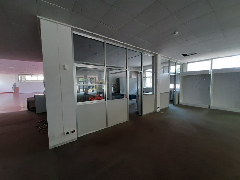 Immobile commerciale in Vendita a Salò, 1'800'000€, 2000 m²